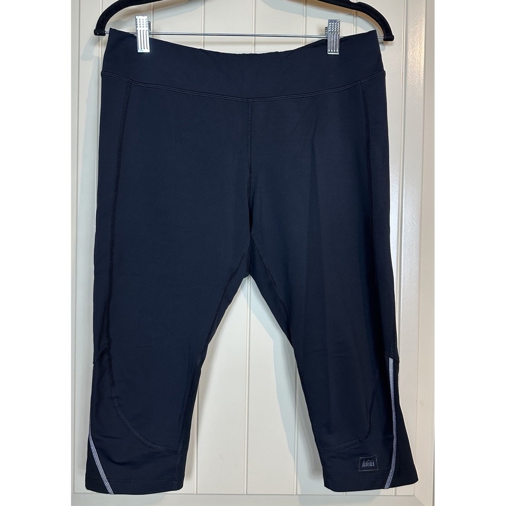 REI Cropped‎ Leggings Women's black Stretch Hiking Active Outdoor sz M